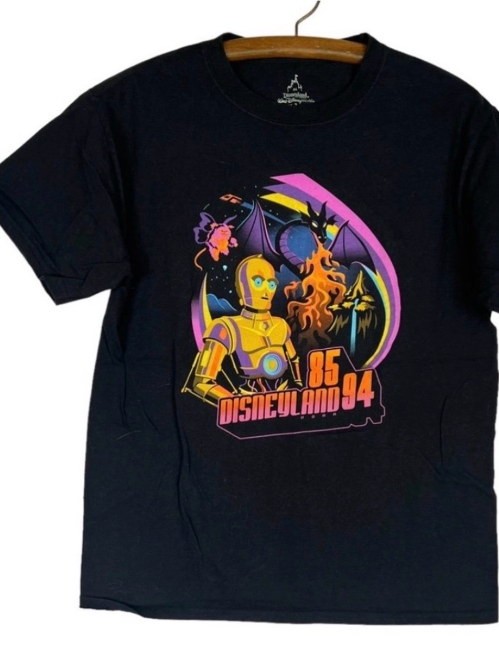 EUC Disneyland Resort |  Diamond Celebration ‘Decades’ Collection Tee-Shirt | M